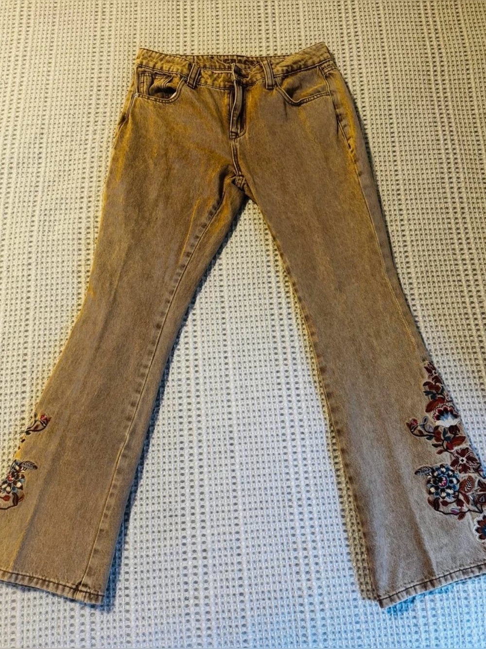 Grace in LA Easy Fit 29 Floral Embroidered Flare Jeans Western Boho